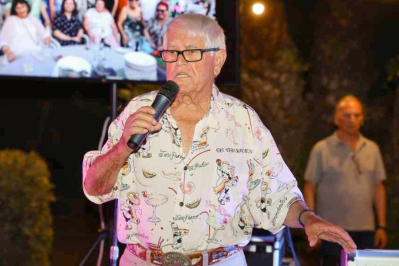 GALERIA de FOTOS de la festa dels 50 anys del Restaurant LOS ARCOS de PEDREGUER GALERIA de FOTOS de la festa dels 50 anys del Restaurant LOS ARCOS de PEDREGUER