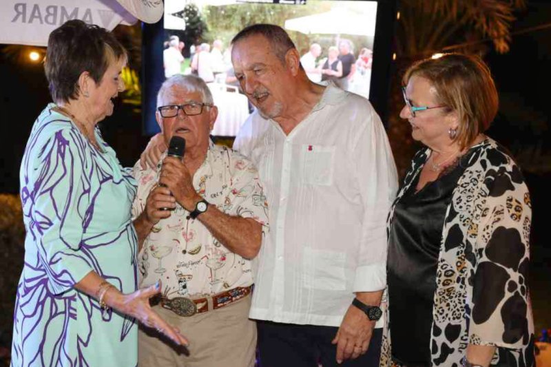 GALERIA de FOTOS de la festa dels 50 anys del Restaurant LOS ARCOS de PEDREGUER GALERIA de FOTOS de la festa dels 50 anys del Restaurant LOS ARCOS de PEDREGUER