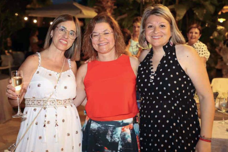 GALERIA de FOTOS de la festa dels 50 anys del Restaurant LOS ARCOS de PEDREGUER GALERIA de FOTOS de la festa dels 50 anys del Restaurant LOS ARCOS de PEDREGUER