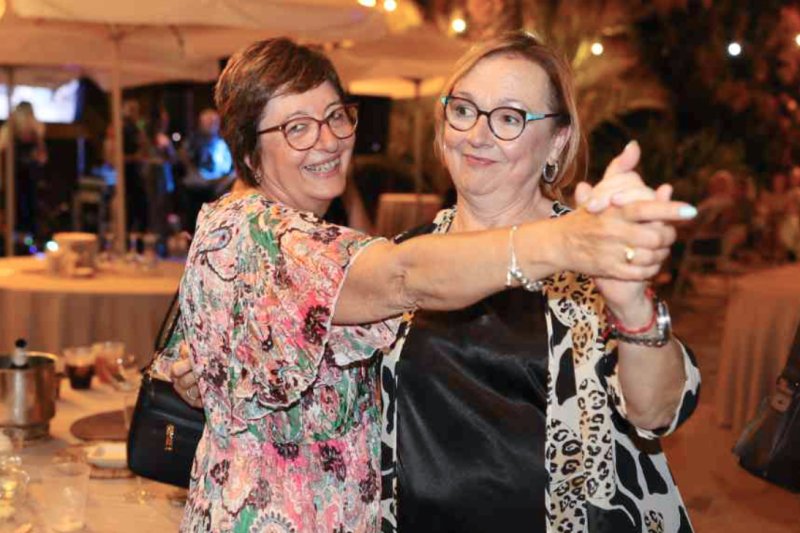 GALERIA de FOTOS de la festa dels 50 anys del Restaurant LOS ARCOS de PEDREGUER GALERIA de FOTOS de la festa dels 50 anys del Restaurant LOS ARCOS de PEDREGUER