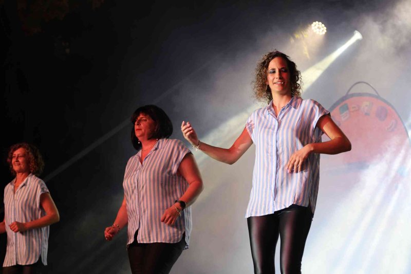 GALERIA de FOTOS de l’espectacular MUSICAL de les FESTES de DUANES de XÀBIA GALERIA de FOTOS de l’espectacular MUSICAL de les FESTES de DUANES de XÀBIA