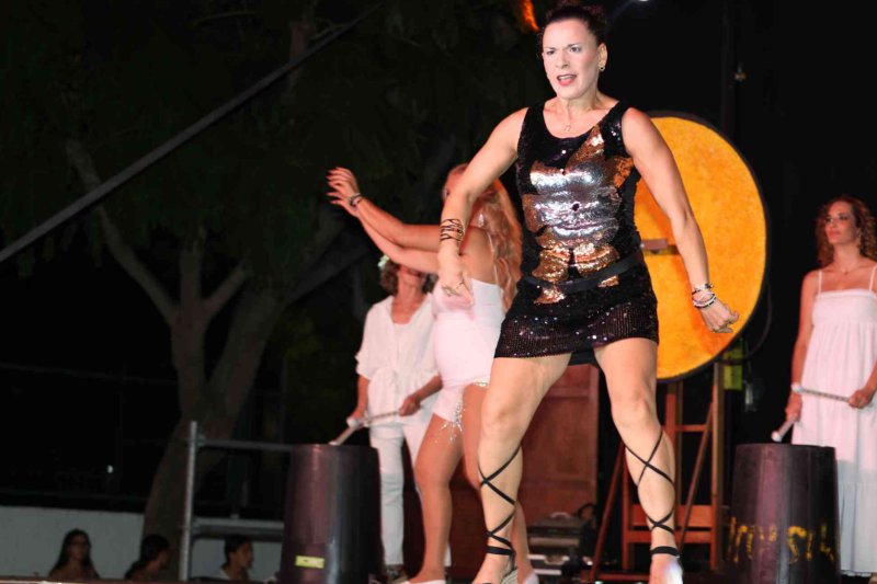 GALERIA de FOTOS de l’espectacular MUSICAL de les FESTES de DUANES de XÀBIA GALERIA de FOTOS de l’espectacular MUSICAL de les FESTES de DUANES de XÀBIA