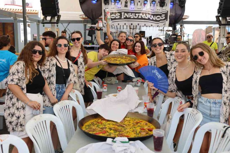 GALERIA de FOTOS d’una INHUMANA vesprada de PAELLES de les FESTES de JULIOL de PEDREGUER GALERIA de FOTOS d’una INHUMANA vesprada de PAELLES de les FESTES de JULIOL de PEDREGUER