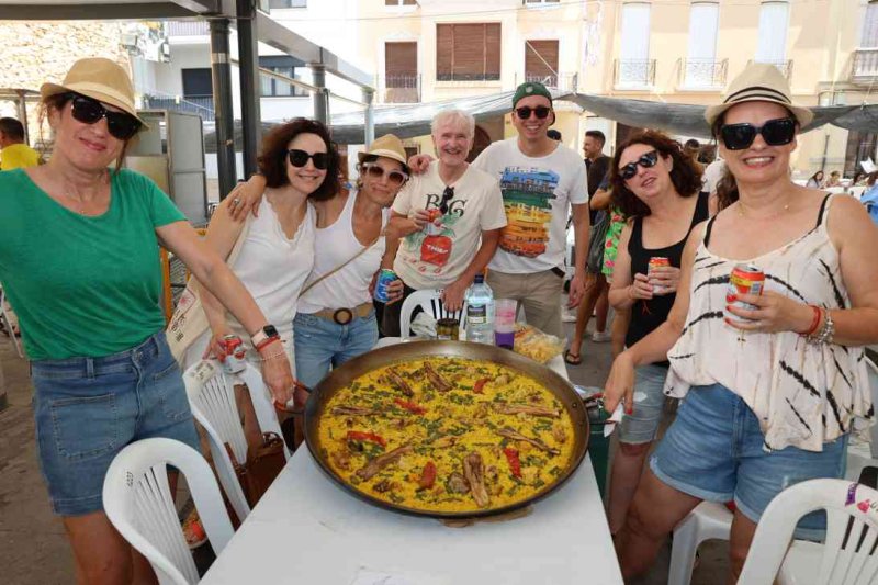 GALERIA de FOTOS d’una INHUMANA vesprada de PAELLES de les FESTES de JULIOL de PEDREGUER GALERIA de FOTOS d’una INHUMANA vesprada de PAELLES de les FESTES de JULIOL de PEDREGUER