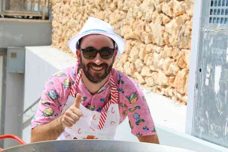 GALERIA de FOTOS d’una INHUMANA vesprada de PAELLES de les FESTES de JULIOL de PEDREGUER GALERIA de FOTOS d’una INHUMANA vesprada de PAELLES de les FESTES de JULIOL de PEDREGUER