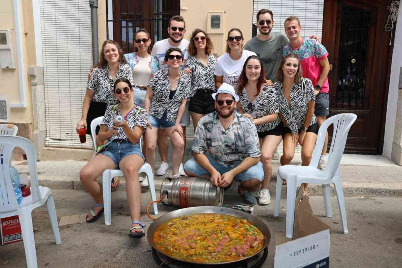GALERIA de FOTOS d’una INHUMANA vesprada de PAELLES de les FESTES de JULIOL de PEDREGUER GALERIA de FOTOS d’una INHUMANA vesprada de PAELLES de les FESTES de JULIOL de PEDREGUER