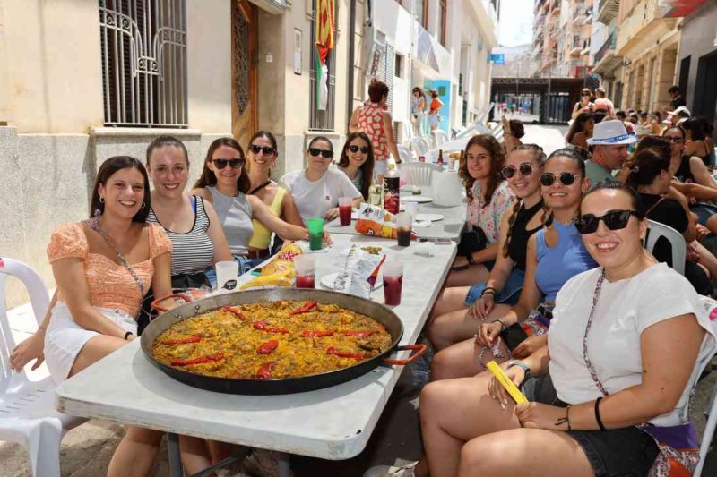 GALERIA de FOTOS d’una INHUMANA vesprada de PAELLES de les FESTES de JULIOL de PEDREGUER GALERIA de FOTOS d’una INHUMANA vesprada de PAELLES de les FESTES de JULIOL de PEDREGUER
