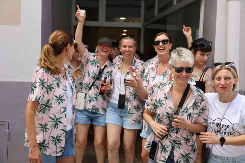 GALERIA de FOTOS d’una INHUMANA vesprada de PAELLES de les FESTES de JULIOL de PEDREGUER GALERIA de FOTOS d’una INHUMANA vesprada de PAELLES de les FESTES de JULIOL de PEDREGUER