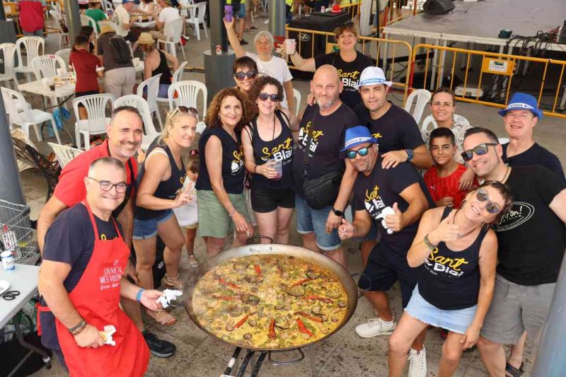 GALERIA de FOTOS d’una INHUMANA vesprada de PAELLES de les FESTES de JULIOL de PEDREGUER GALERIA de FOTOS d’una INHUMANA vesprada de PAELLES de les FESTES de JULIOL de PEDREGUER