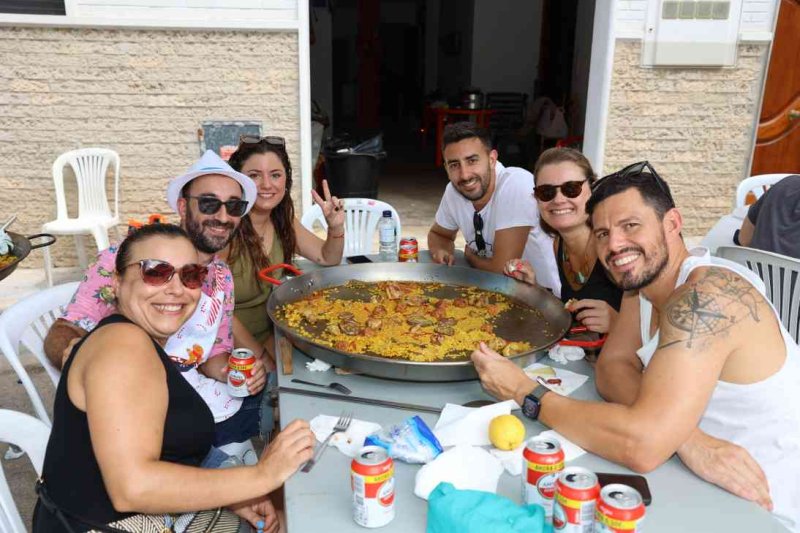 GALERIA de FOTOS d’una INHUMANA vesprada de PAELLES de les FESTES de JULIOL de PEDREGUER GALERIA de FOTOS d’una INHUMANA vesprada de PAELLES de les FESTES de JULIOL de PEDREGUER