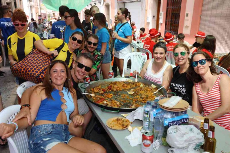 GALERIA de FOTOS d’una INHUMANA vesprada de PAELLES de les FESTES de JULIOL de PEDREGUER GALERIA de FOTOS d’una INHUMANA vesprada de PAELLES de les FESTES de JULIOL de PEDREGUER