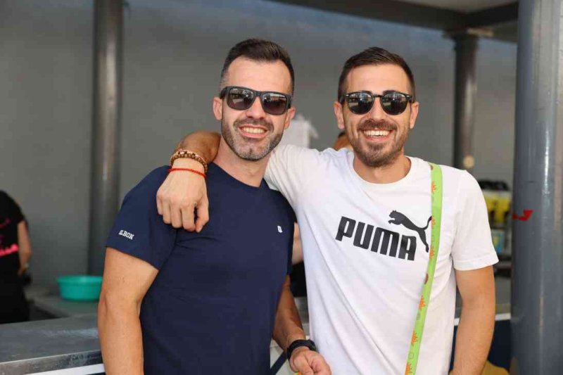 GALERIA de FOTOS d’una INHUMANA vesprada de PAELLES de les FESTES de JULIOL de PEDREGUER GALERIA de FOTOS d’una INHUMANA vesprada de PAELLES de les FESTES de JULIOL de PEDREGUER