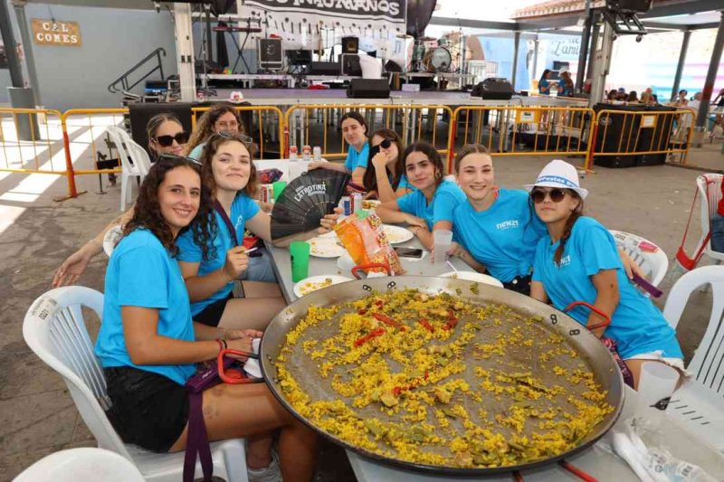 GALERIA de FOTOS d’una INHUMANA vesprada de PAELLES de les FESTES de JULIOL de PEDREGUER GALERIA de FOTOS d’una INHUMANA vesprada de PAELLES de les FESTES de JULIOL de PEDREGUER