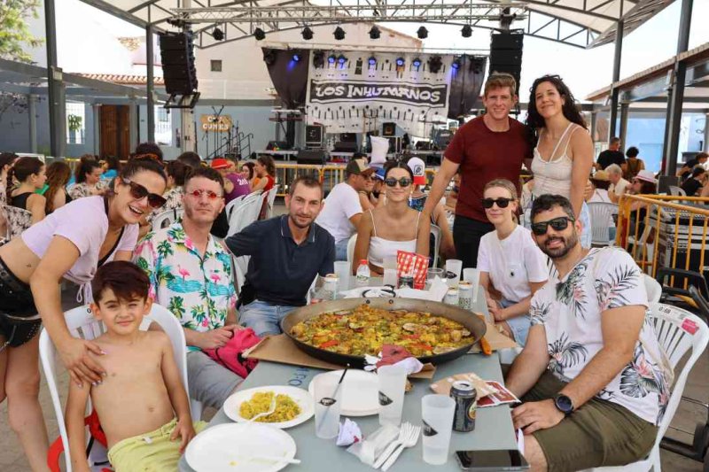 GALERIA de FOTOS d’una INHUMANA vesprada de PAELLES de les FESTES de JULIOL de PEDREGUER GALERIA de FOTOS d’una INHUMANA vesprada de PAELLES de les FESTES de JULIOL de PEDREGUER