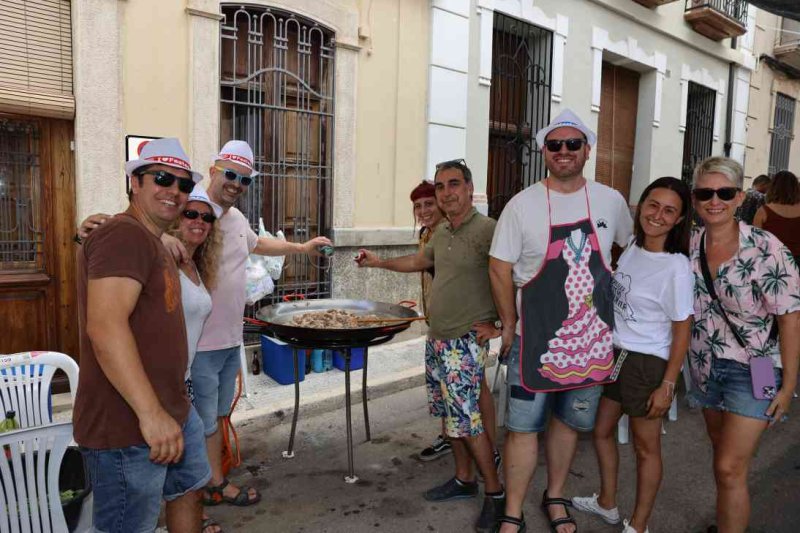 GALERIA de FOTOS d’una INHUMANA vesprada de PAELLES de les FESTES de JULIOL de PEDREGUER GALERIA de FOTOS d’una INHUMANA vesprada de PAELLES de les FESTES de JULIOL de PEDREGUER
