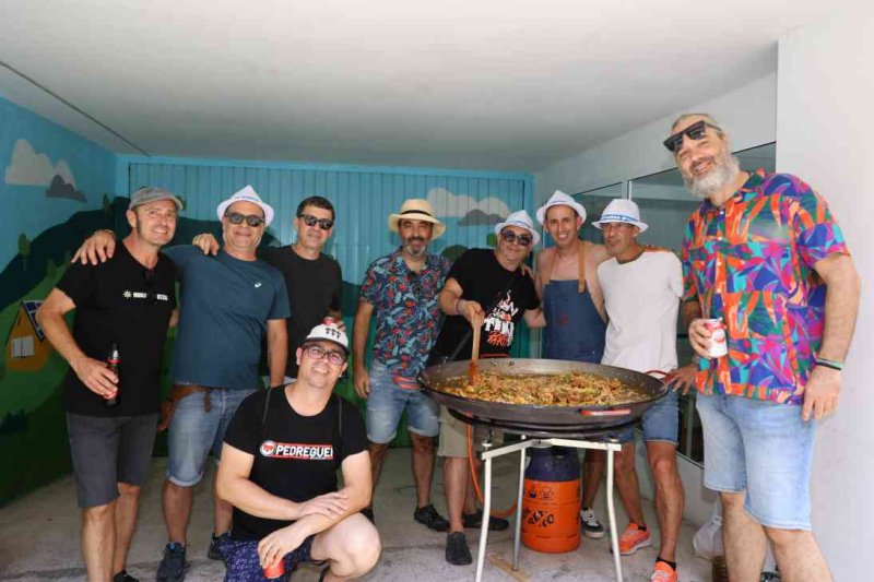 GALERIA de FOTOS d’una INHUMANA vesprada de PAELLES de les FESTES de JULIOL de PEDREGUER GALERIA de FOTOS d’una INHUMANA vesprada de PAELLES de les FESTES de JULIOL de PEDREGUER