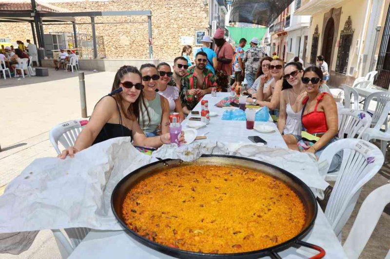 GALERIA de FOTOS d’una INHUMANA vesprada de PAELLES de les FESTES de JULIOL de PEDREGUER GALERIA de FOTOS d’una INHUMANA vesprada de PAELLES de les FESTES de JULIOL de PEDREGUER