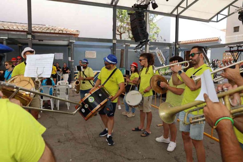 GALERIA de FOTOS d’una INHUMANA vesprada de PAELLES de les FESTES de JULIOL de PEDREGUER GALERIA de FOTOS d’una INHUMANA vesprada de PAELLES de les FESTES de JULIOL de PEDREGUER