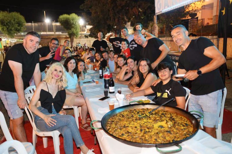 GALERIA de FOTOS de la NIT de les PAELLES de les festes de GATA, amb el premi a la millor GALERIA de FOTOS de la NIT de les PAELLES de les festes de GATA, amb el premi a la millor