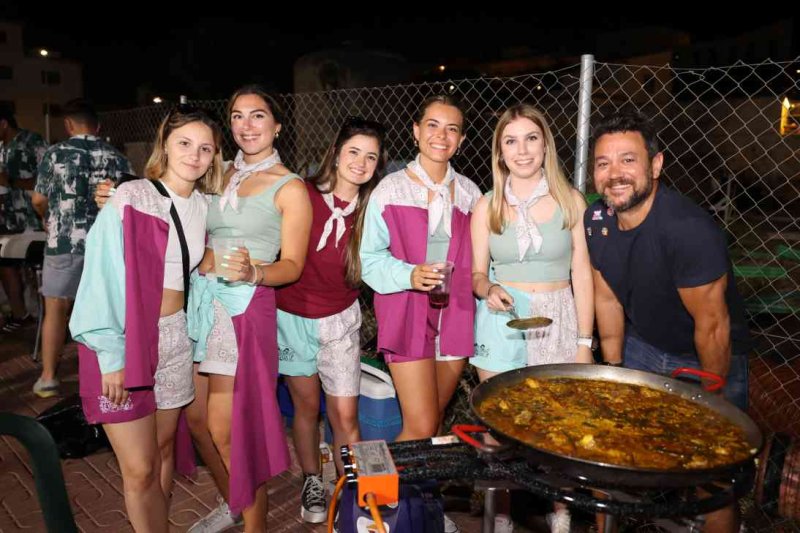 GALERIA de FOTOS de les PAELLES de FOGUERES de XÀBIA: guanya la penya Quin Gatxull GALERIA de FOTOS de les PAELLES de FOGUERES de XÀBIA: guanya la penya Quin Gatxull