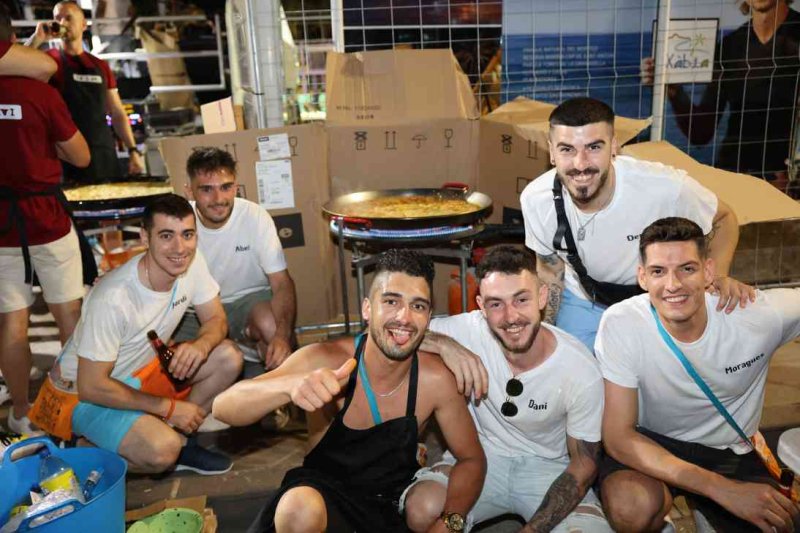 GALERIA de FOTOS de les PAELLES de FOGUERES de XÀBIA: guanya la penya Quin Gatxull GALERIA de FOTOS de les PAELLES de FOGUERES de XÀBIA: guanya la penya Quin Gatxull