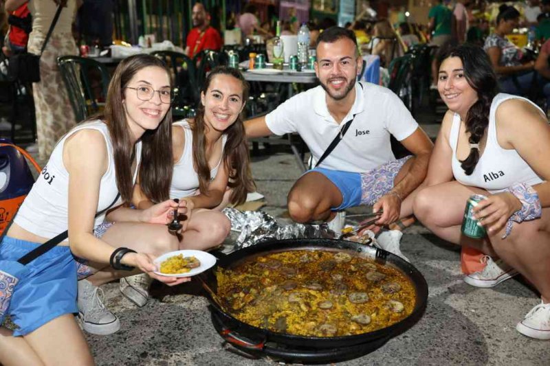 GALERIA de FOTOS de les PAELLES de FOGUERES de XÀBIA: guanya la penya Quin Gatxull GALERIA de FOTOS de les PAELLES de FOGUERES de XÀBIA: guanya la penya Quin Gatxull