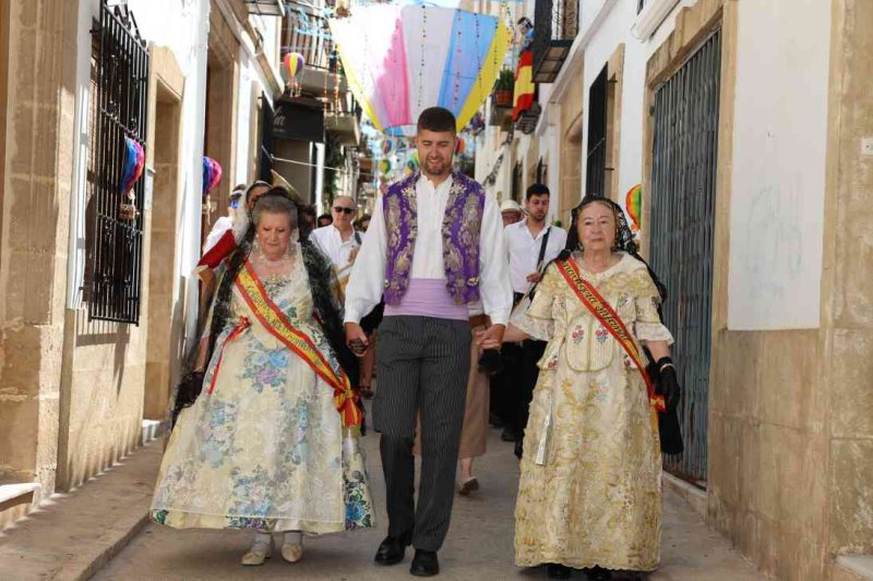 GALERIA de FOTOS del DIA del 75 ANIVERSARI de FOGUERES de XÀBIA GALERIA de FOTOS del DIA del 75 ANIVERSARI de FOGUERES de XÀBIA