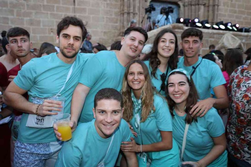 GALERIA DE FOTOS del PREGÓ DE FOGUERES de XÀBIA:  La festa esclata a “cabassaes” GALERIA DE FOTOS del PREGÓ DE FOGUERES de XÀBIA:  La festa esclata a “cabassaes”