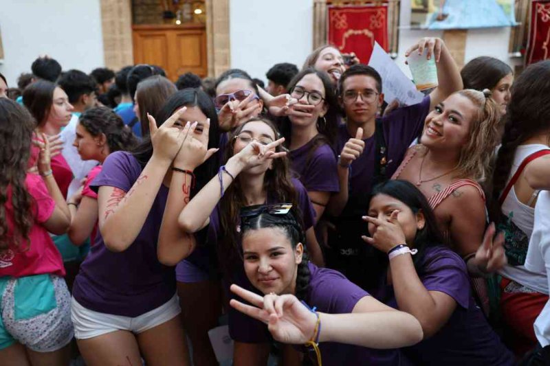 GALERIA DE FOTOS del PREGÓ DE FOGUERES de XÀBIA:  La festa esclata a “cabassaes” GALERIA DE FOTOS del PREGÓ DE FOGUERES de XÀBIA:  La festa esclata a “cabassaes”