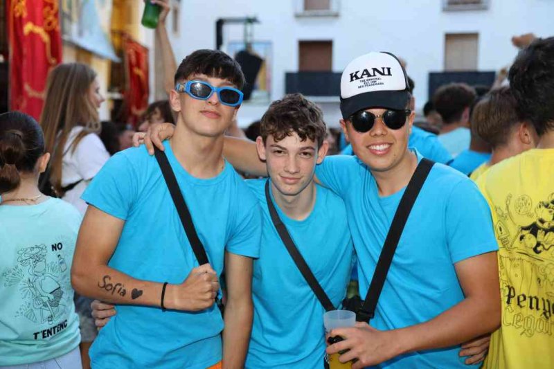 GALERIA DE FOTOS del PREGÓ DE FOGUERES de XÀBIA:  La festa esclata a “cabassaes” GALERIA DE FOTOS del PREGÓ DE FOGUERES de XÀBIA:  La festa esclata a “cabassaes”