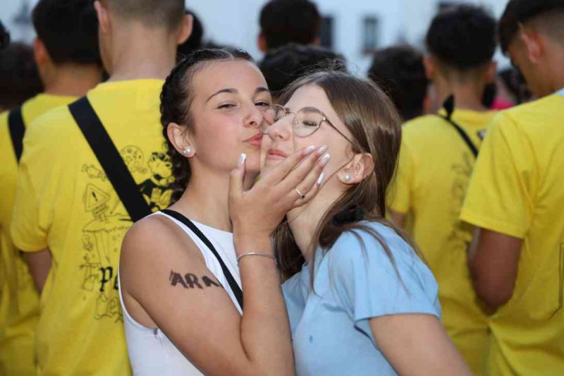 GALERIA DE FOTOS del PREGÓ DE FOGUERES de XÀBIA:  La festa esclata a “cabassaes” GALERIA DE FOTOS del PREGÓ DE FOGUERES de XÀBIA:  La festa esclata a “cabassaes”