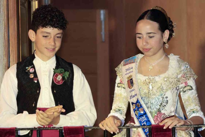 GALERIA DE FOTOS del PREGÓ DE FOGUERES de XÀBIA:  La festa esclata a “cabassaes” GALERIA DE FOTOS del PREGÓ DE FOGUERES de XÀBIA:  La festa esclata a “cabassaes”