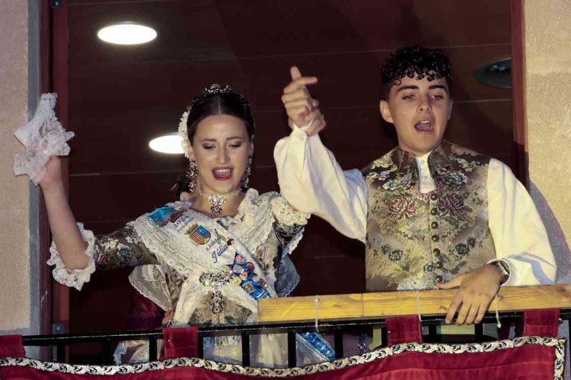 GALERIA DE FOTOS del PREGÓ DE FOGUERES de XÀBIA:  La festa esclata a “cabassaes” GALERIA DE FOTOS del PREGÓ DE FOGUERES de XÀBIA:  La festa esclata a “cabassaes”