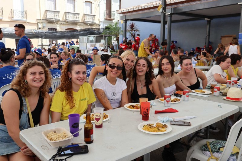 Galeria de fotos de l’animat i calorós dia de les paelles a les Festes de Pedreguer Galeria de fotos de l’animat i calorós dia de les paelles a les Festes de Pedreguer
