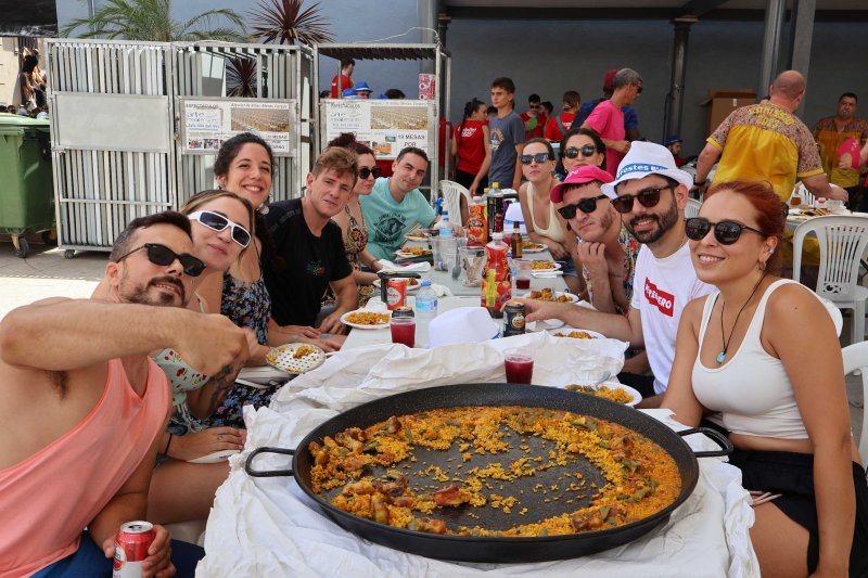 Galeria de fotos de l’animat i calorós dia de les paelles a les Festes de Pedreguer Galeria de fotos de l’animat i calorós dia de les paelles a les Festes de Pedreguer
