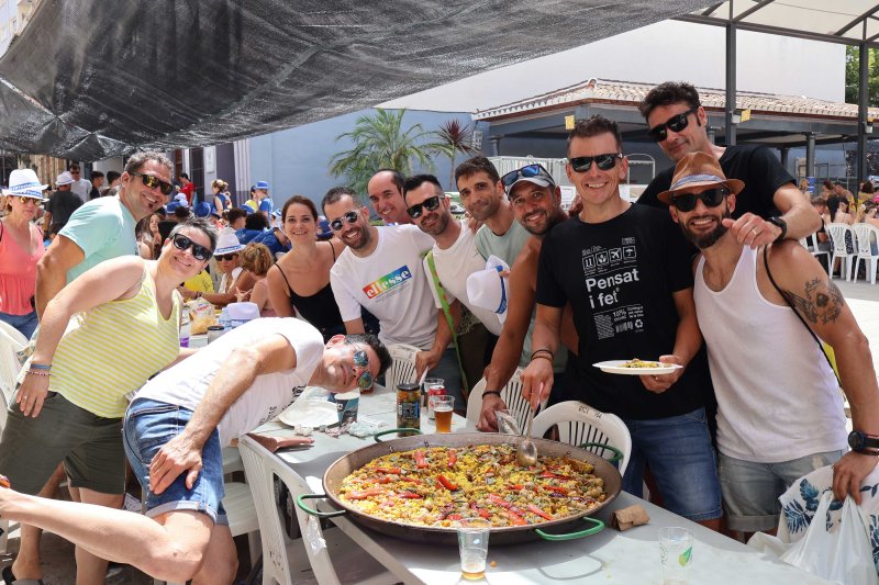 Galeria de fotos de l’animat i calorós dia de les paelles a les Festes de Pedreguer Galeria de fotos de l’animat i calorós dia de les paelles a les Festes de Pedreguer