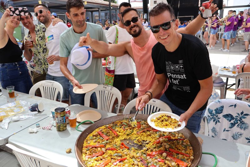 Galeria de fotos de l’animat i calorós dia de les paelles a les Festes de Pedreguer Galeria de fotos de l’animat i calorós dia de les paelles a les Festes de Pedreguer