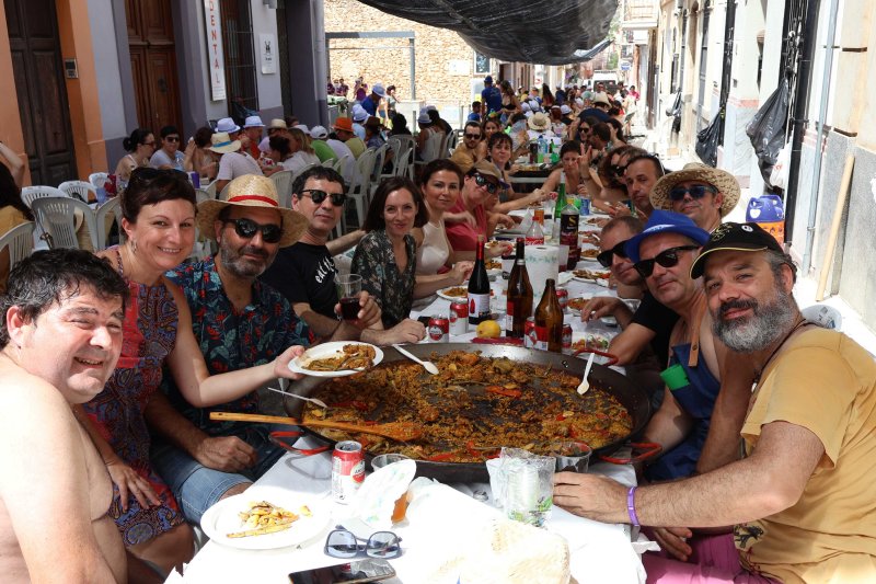 Galeria de fotos de l’animat i calorós dia de les paelles a les Festes de Pedreguer Galeria de fotos de l’animat i calorós dia de les paelles a les Festes de Pedreguer