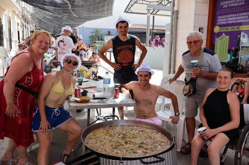Galeria de fotos de l’animat i calorós dia de les paelles a les Festes de Pedreguer Galeria de fotos de l’animat i calorós dia de les paelles a les Festes de Pedreguer