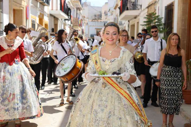 GALERIA de FOTOS del passacarrer de RAÏMS i BACORES de les FOGUERES de XÀBIA GALERIA de FOTOS del passacarrer de RAÏMS i BACORES de les FOGUERES de XÀBIA