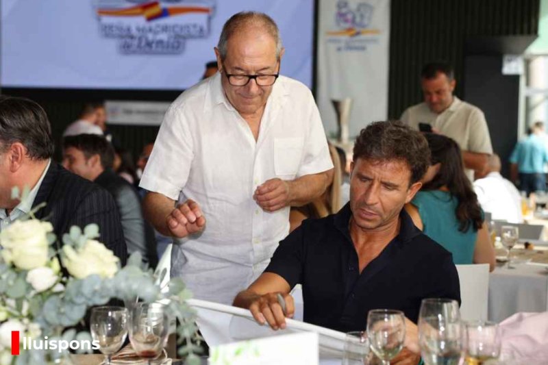 GALERÍA de FOTOS de la CUMBRE del MADRIDISMO de DÉNIA GALERÍA de FOTOS de la CUMBRE del MADRIDISMO de DÉNIA