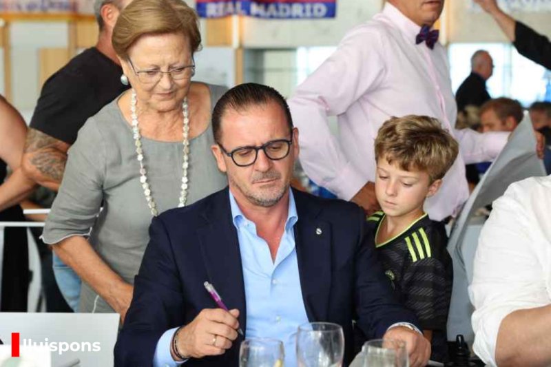 GALERÍA de FOTOS de la CUMBRE del MADRIDISMO de DÉNIA GALERÍA de FOTOS de la CUMBRE del MADRIDISMO de DÉNIA