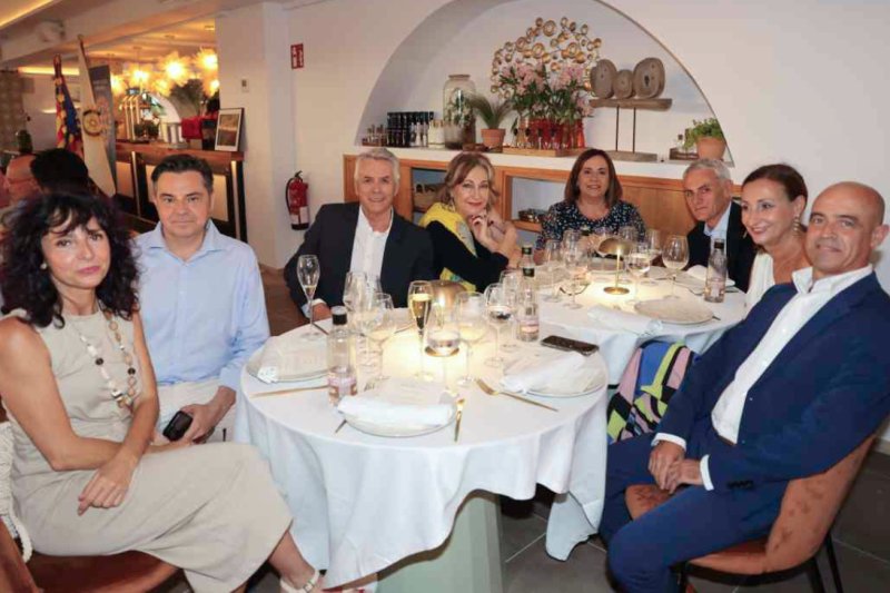 GALERÍA de FOTOS de la GALA del club ROTARY XÀBIA, con los reconocimientos y condecoraciones GALERÍA de FOTOS de la GALA del club ROTARY XÀBIA, con los reconocimientos y condecoraciones