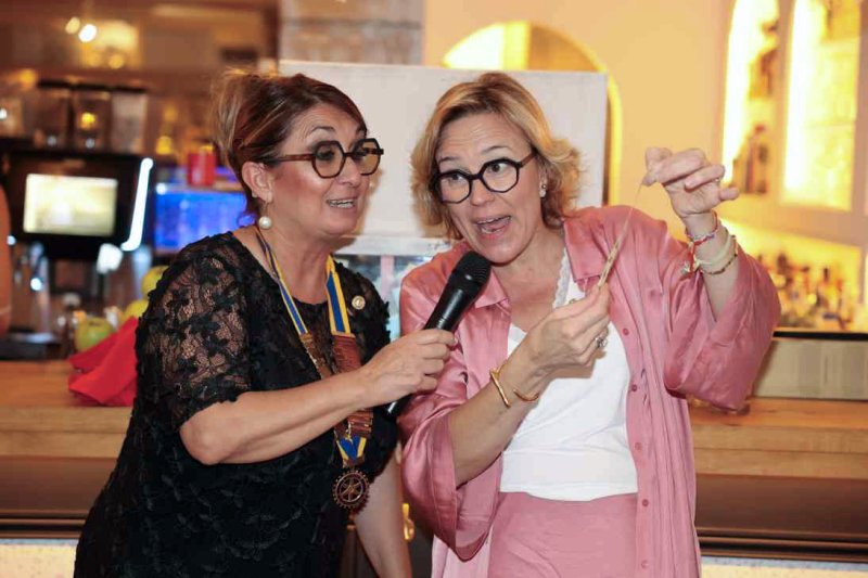 GALERÍA de FOTOS de la GALA del club ROTARY XÀBIA, con los reconocimientos y condecoraciones GALERÍA de FOTOS de la GALA del club ROTARY XÀBIA, con los reconocimientos y condecoraciones