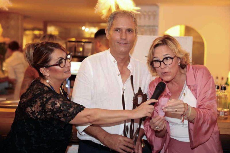 GALERÍA de FOTOS de la GALA del club ROTARY XÀBIA, con los reconocimientos y condecoraciones GALERÍA de FOTOS de la GALA del club ROTARY XÀBIA, con los reconocimientos y condecoraciones