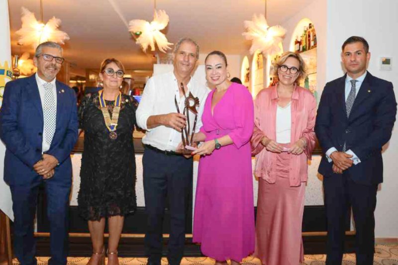 GALERÍA de FOTOS de la GALA del club ROTARY XÀBIA, con los reconocimientos y condecoraciones GALERÍA de FOTOS de la GALA del club ROTARY XÀBIA, con los reconocimientos y condecoraciones