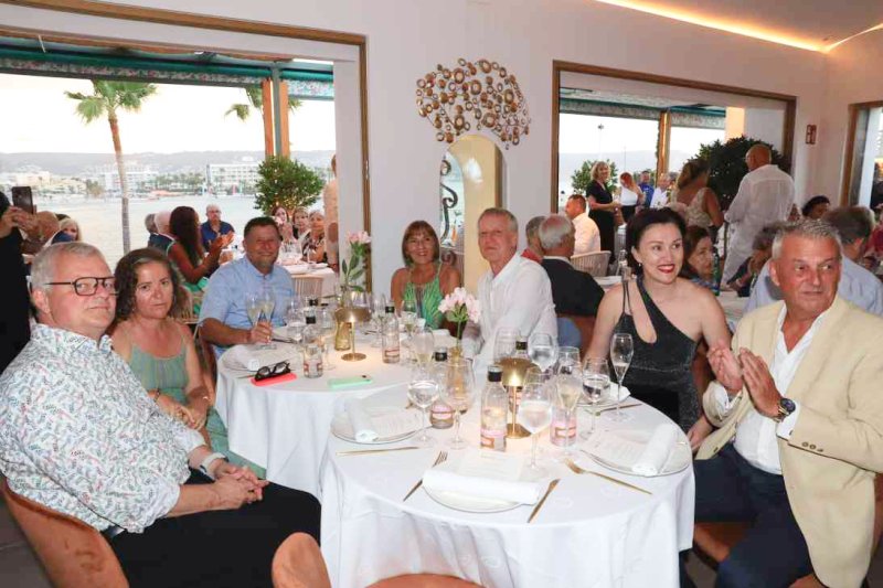 GALERÍA de FOTOS de la GALA del club ROTARY XÀBIA, con los reconocimientos y condecoraciones GALERÍA de FOTOS de la GALA del club ROTARY XÀBIA, con los reconocimientos y condecoraciones