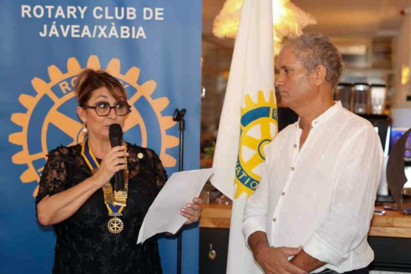 GALERÍA de FOTOS de la GALA del club ROTARY XÀBIA, con los reconocimientos y condecoraciones GALERÍA de FOTOS de la GALA del club ROTARY XÀBIA, con los reconocimientos y condecoraciones