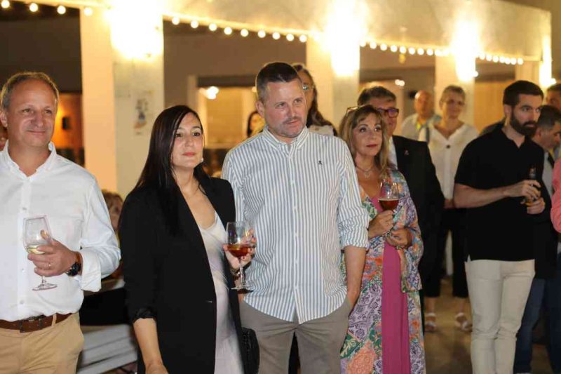 GALERIA de FOTOS del entrañable 40 ANIVERSARIO del ROTARY CLUB DÉNIA GALERIA de FOTOS del entrañable 40 ANIVERSARIO del ROTARY CLUB DÉNIA