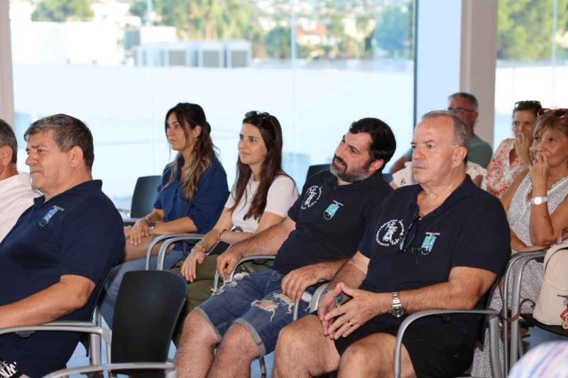 La Travesía a Nado de Sant Roc de Dénia estará dedicada a Carlos Morelló La Travesía a Nado de Sant Roc de Dénia estará dedicada a Carlos Morelló